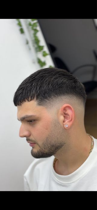 Frizer Profesional – Tuns la Domiciliu în Craiova (Bărbați, Bătrâni, Copii)