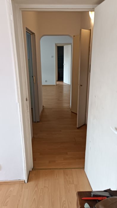 Vând apartament cu 3 camere etaj 3 micro 4 Hunedoara