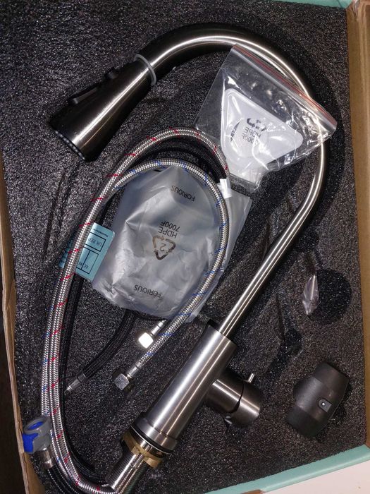 Robinet chiuvetă de bucătărie mixer cu spray de extragere, pivotant