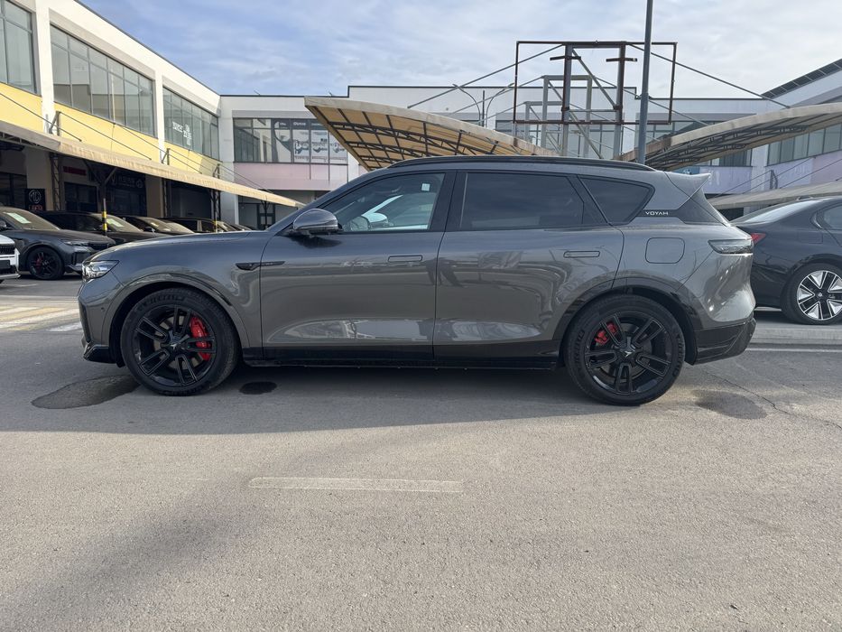 Voyah free apollo tech full