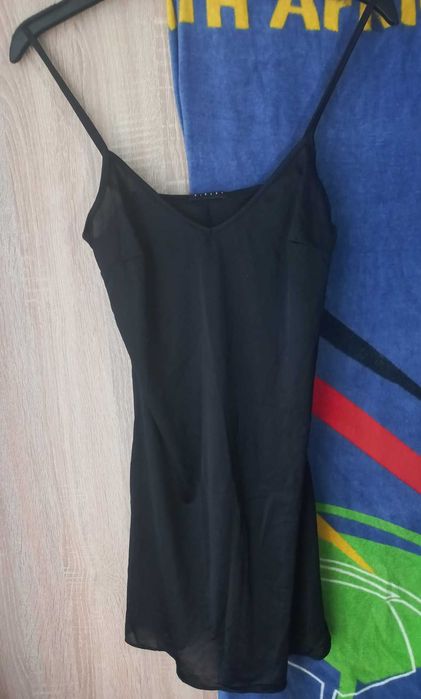 Rochie neagra Sisley pentru femei aproape noua si ieftina!