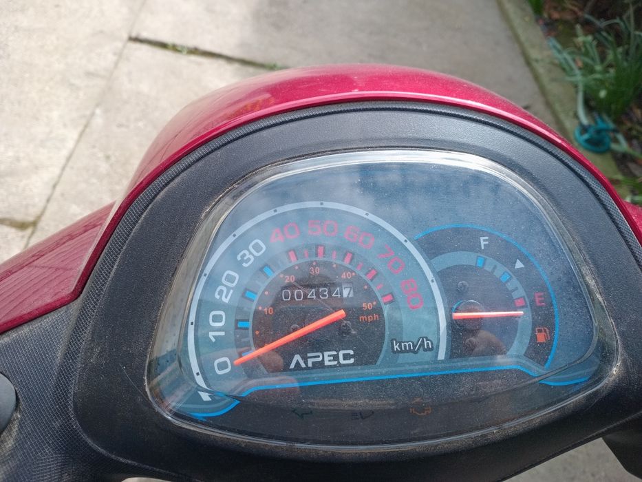 Scuter Voltarom pe benzina 49 cmc