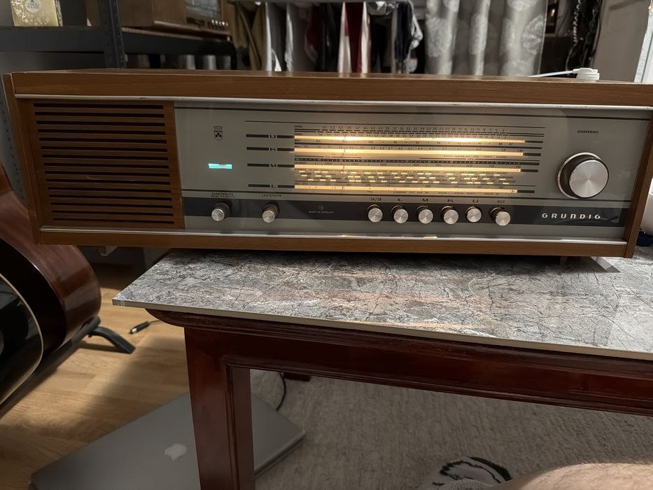 Radio pe lampi grundig 145