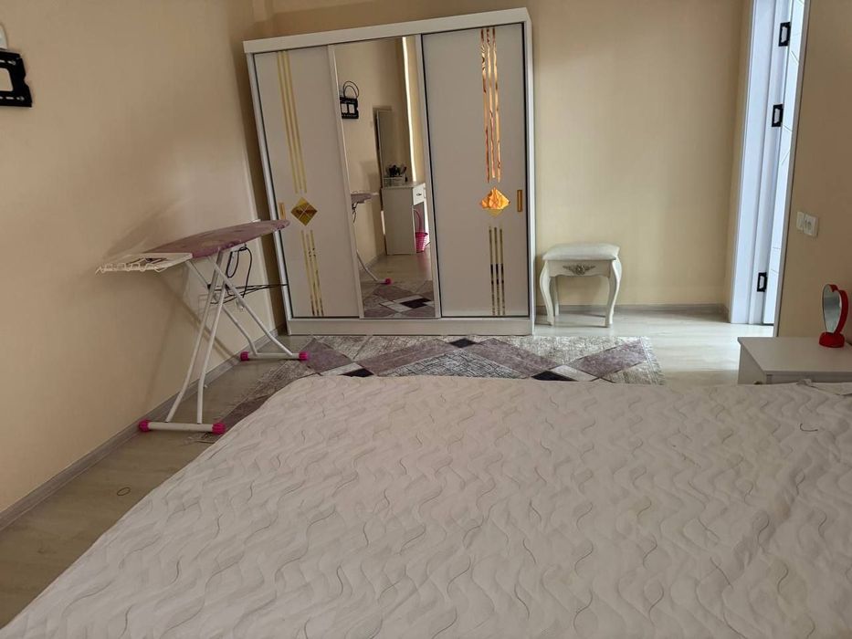 Sergeli metro yaqinida arendaga kvartira bezmakler