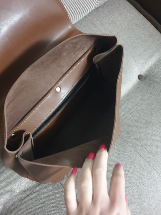 Продаю сумку НОВАЯ коженная