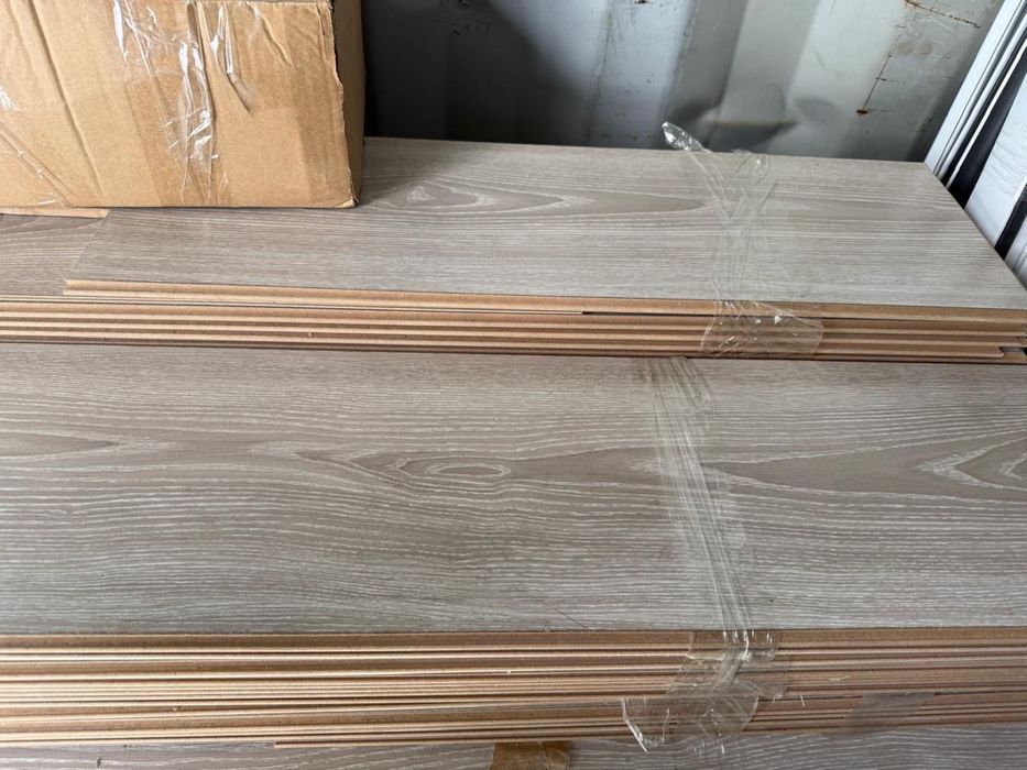 Продам ламинат