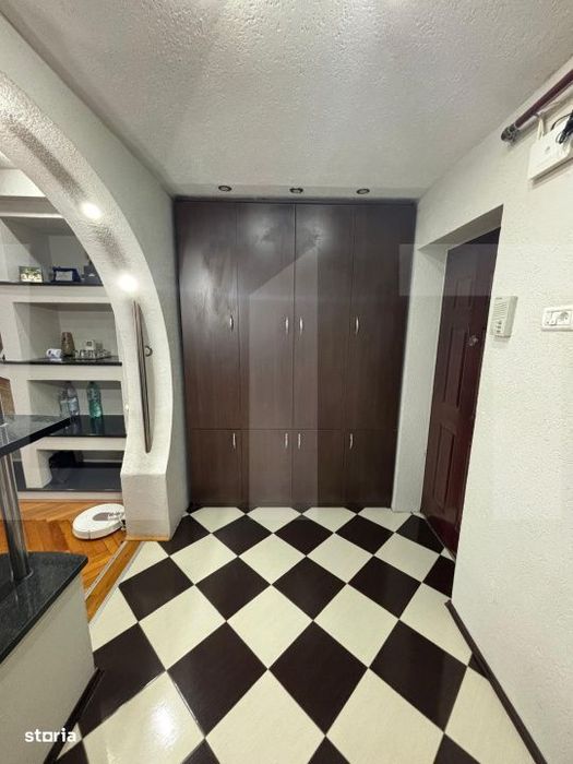 Apartament 3 camere, 88 mp, zona Gradiste