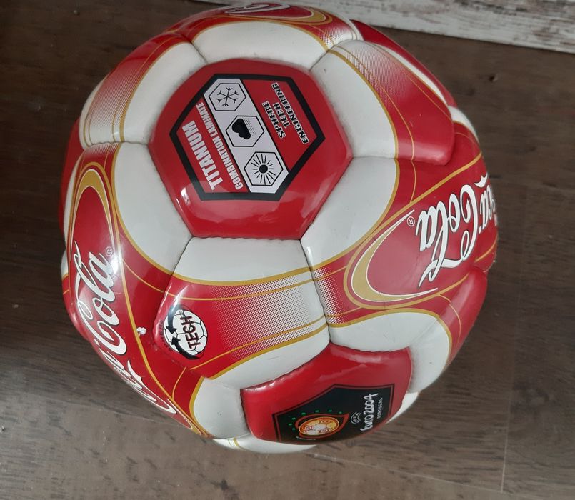 Топка coca cola 2004