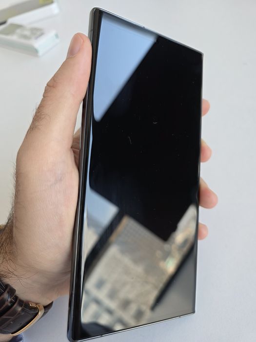 Samsung s23 Ultra - с 2 кейса