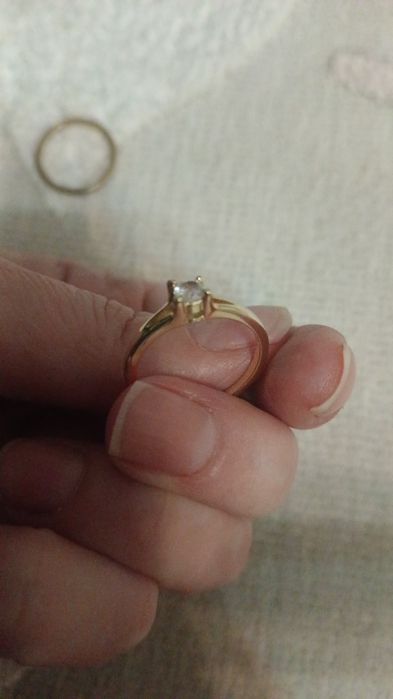 В продаже кольца бижутерия