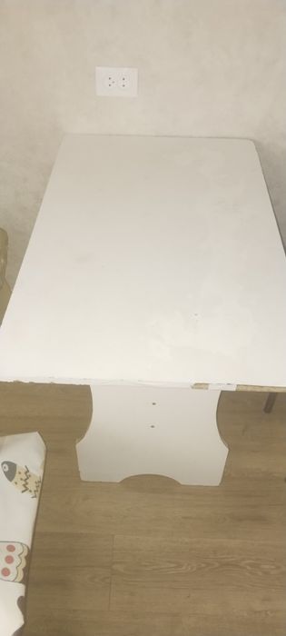 Стол кухонный хорошем состоянии