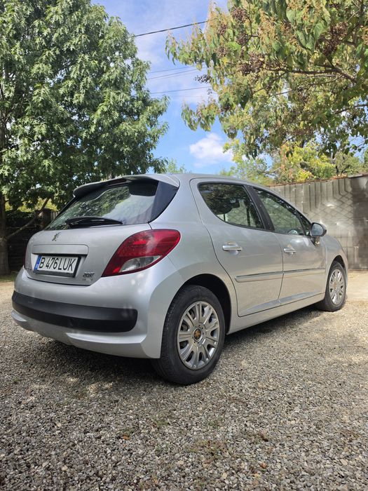 Vând PEUGEOT 207 HDI Stare foarte buna. Vopsea originală