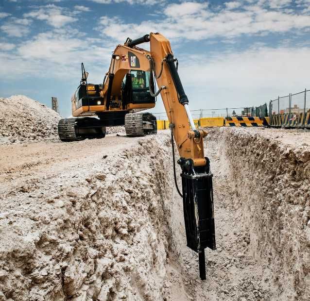 Хидравлични чукове под наем от Рентекс