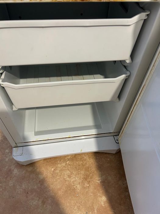 Холодильник Indesit