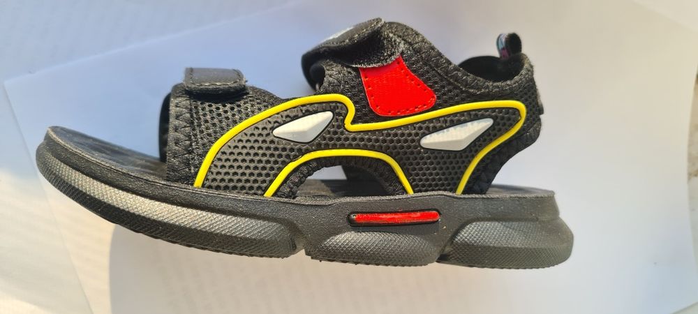 Сандалий для мальчиков