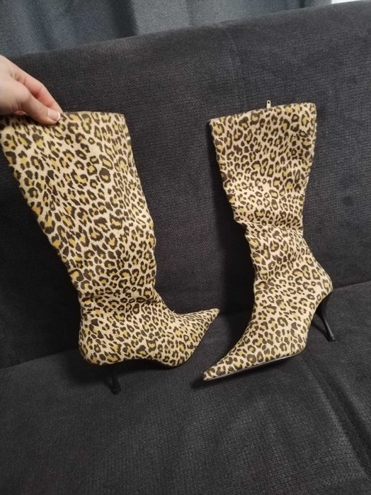 Нови тигрови ботуши