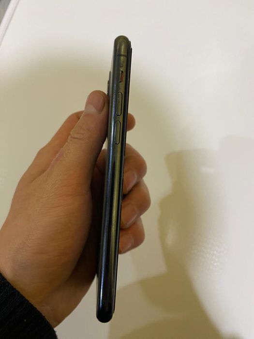 Срочно Продам Айфон 11 про