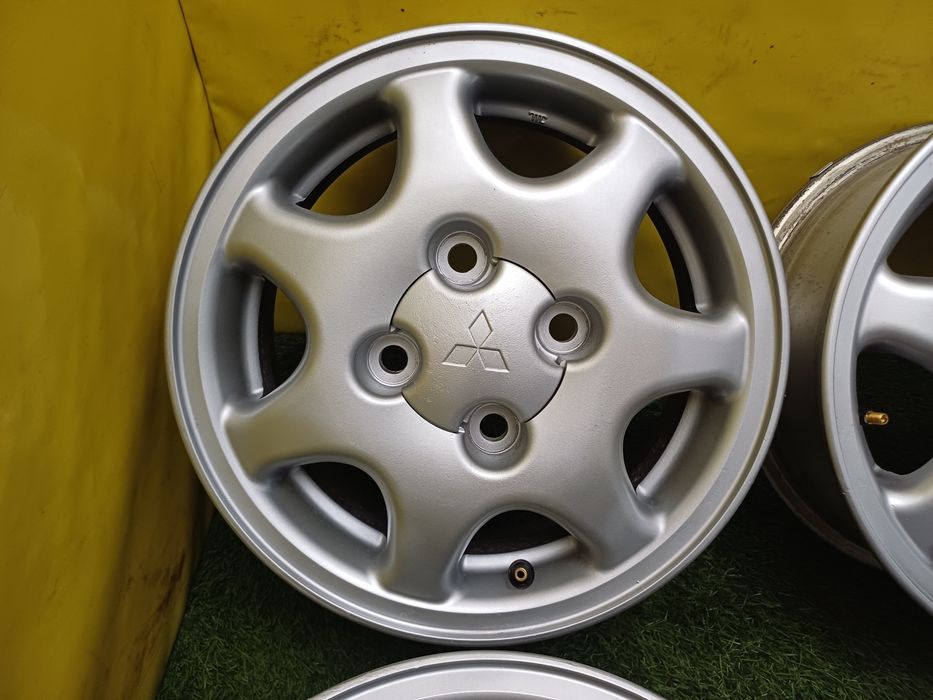 Диски R14 4x114.3 на Mitsubishi и другие.