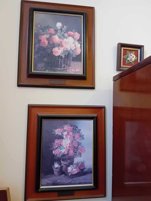 Bibelouri, portelan, obiecte de vitrina.