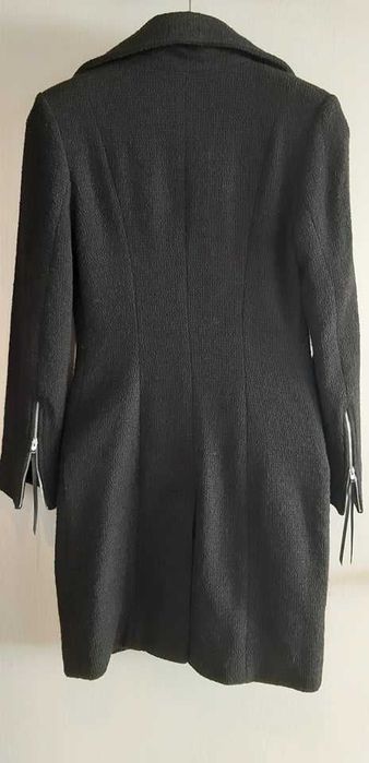 Елегантно дамско манто