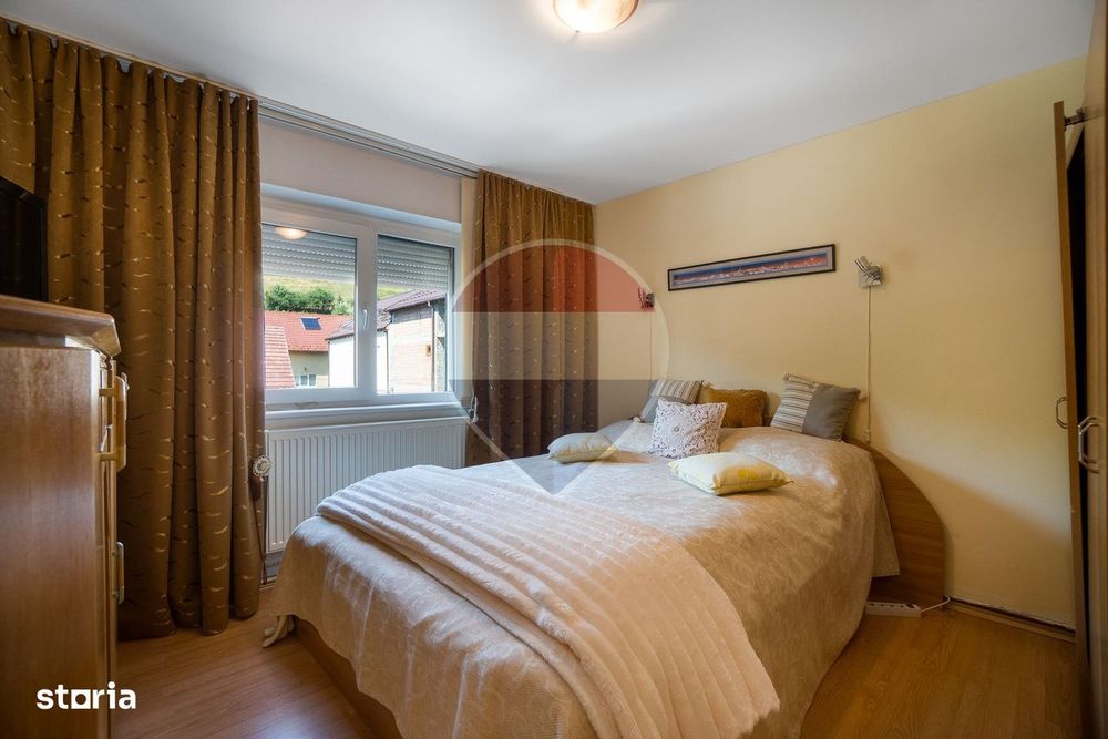 0% Comision | Apartament 3 camere decomandat | Zărnești |