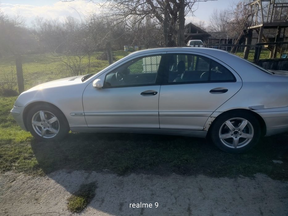 Mercedes C200 CDI  Икономичен и надежден автомобил

Продавам Merc