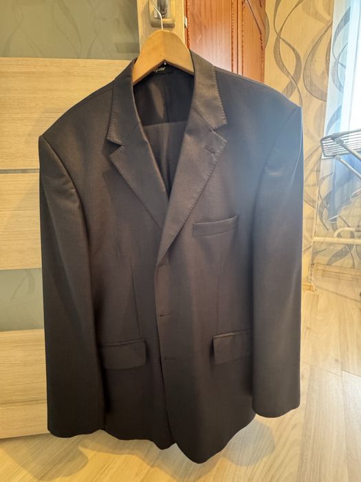 Продам мужской костюм