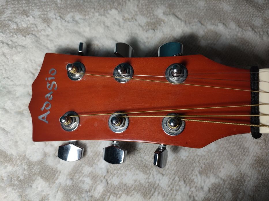 Гитара акустическая