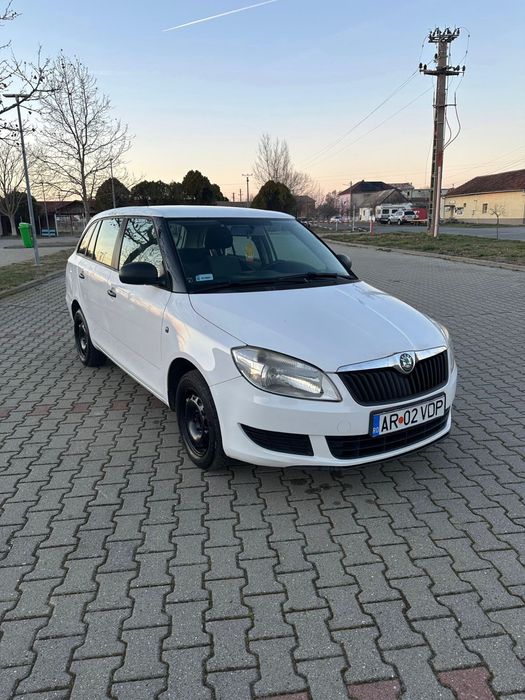 SKODA Fabia 2012 — imagine 2