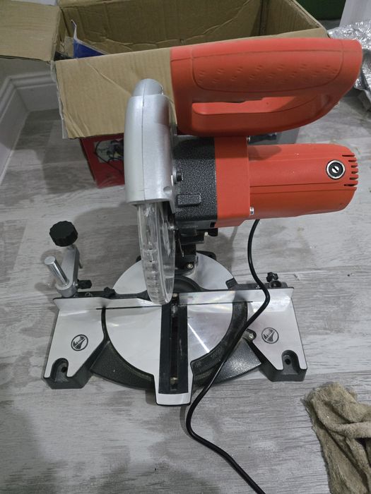 Торцовочная пила