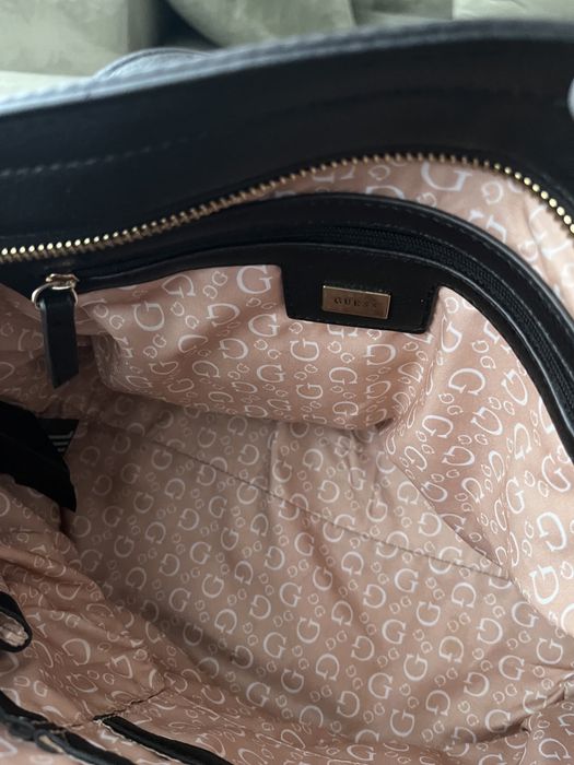 Дамска чанта Guess