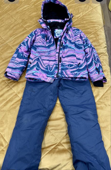 Зимний комбинезон для девочки