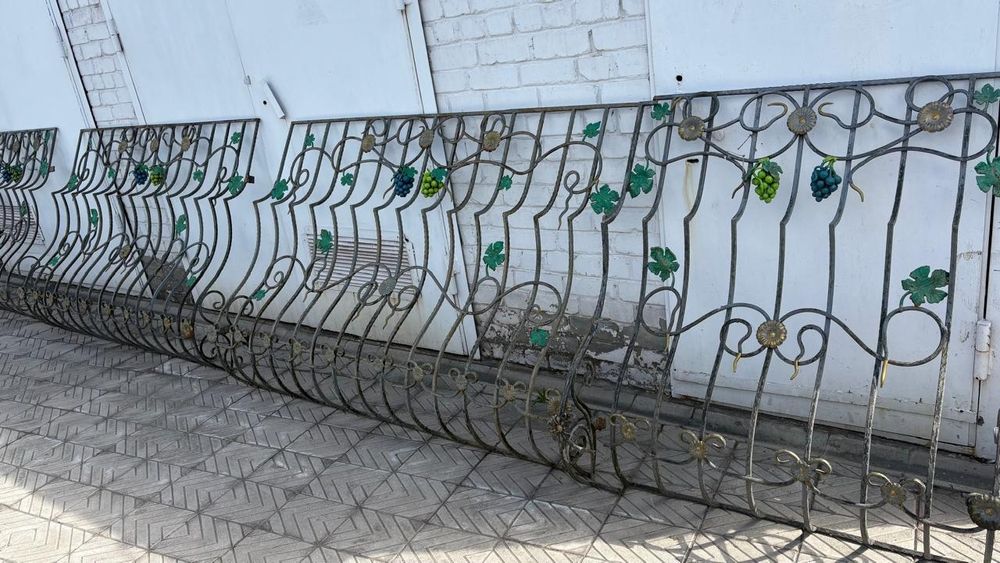 Решётки на окна б/у