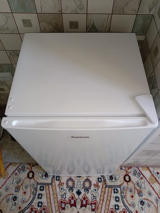 Продаю холодильник бирюса