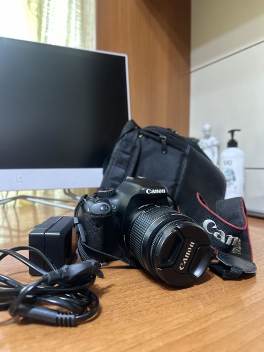 Фотоаппарат Canon EOS 550D в комплекте