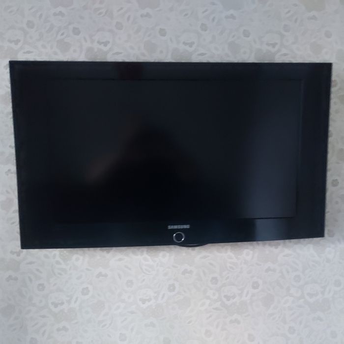 Телевизор самсунг