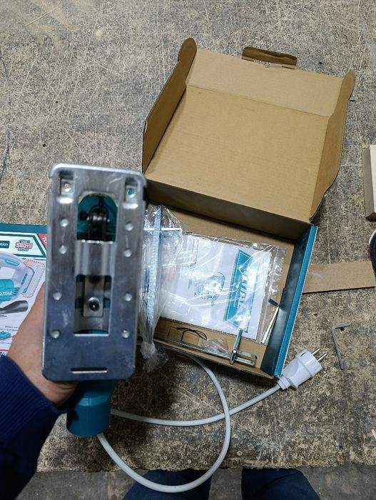 Лобзик ТОТАL сотилади,  продам лобзик ТОТАL