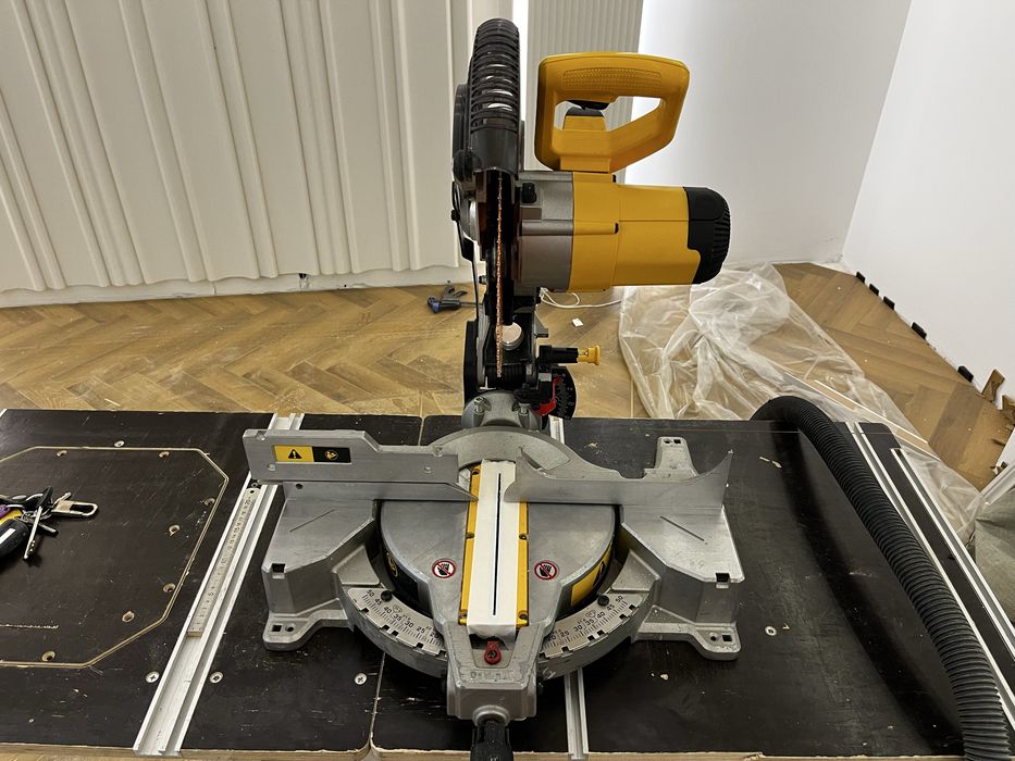 Тарцовка Dewalt 713