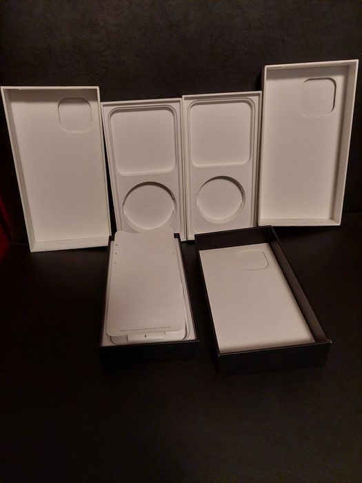 Cutie pentru Apple iPhone 12 Pro 15 Plus