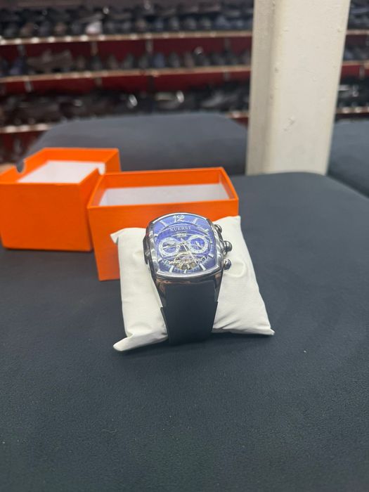 Наручные часы документы все есть