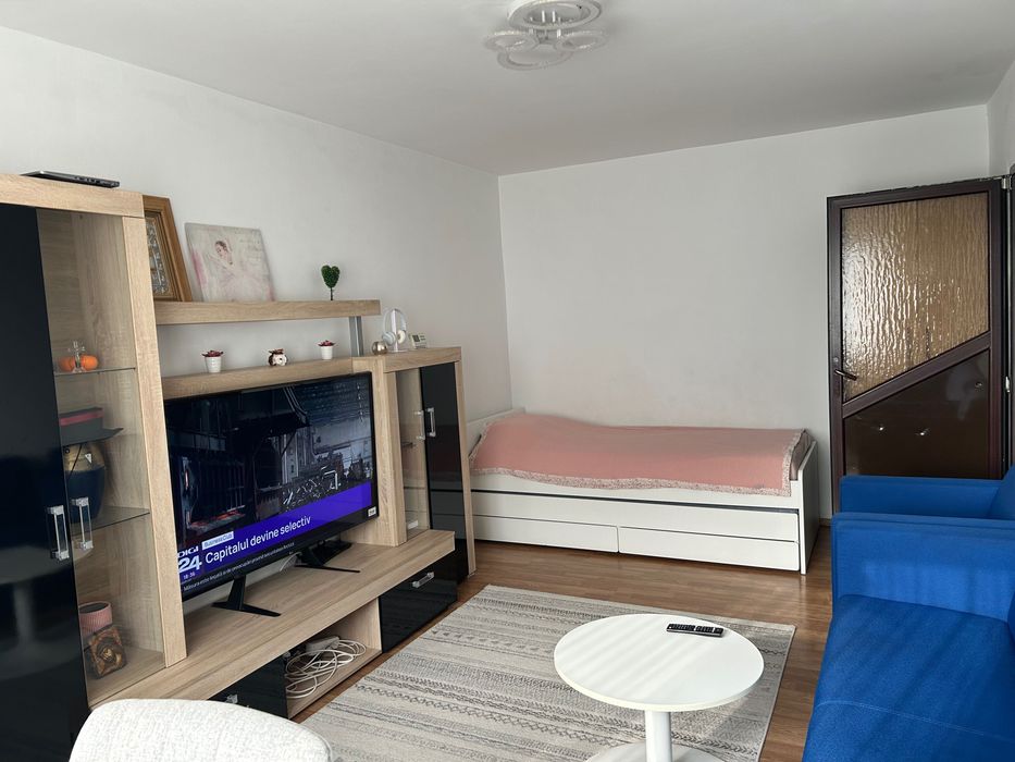 Direct proprietar,închiriez apartament de două camere