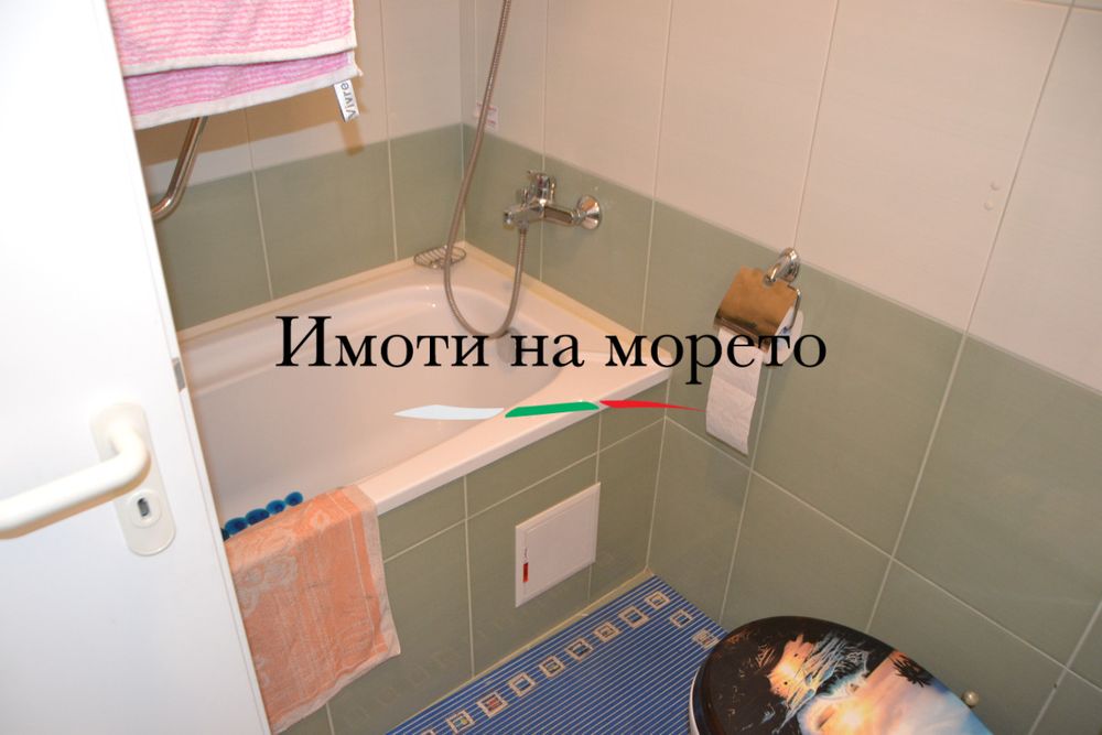 Двустаен с директен изглед море на брега, Ахелой