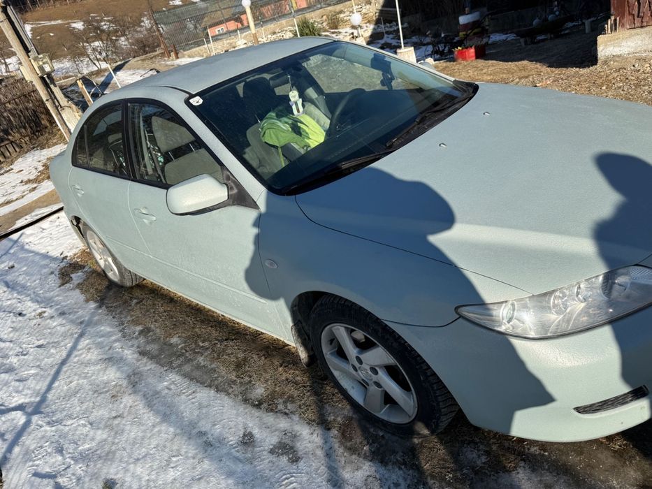 Vând Mazda 6 , an 2004, vopsită raptor