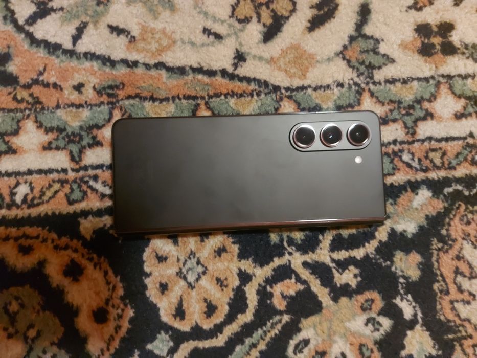 Samsung Z Fold 5 / 512 GB Black