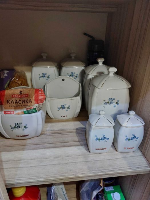 Буркани за подправки