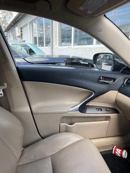 Lexus is250/220 на части