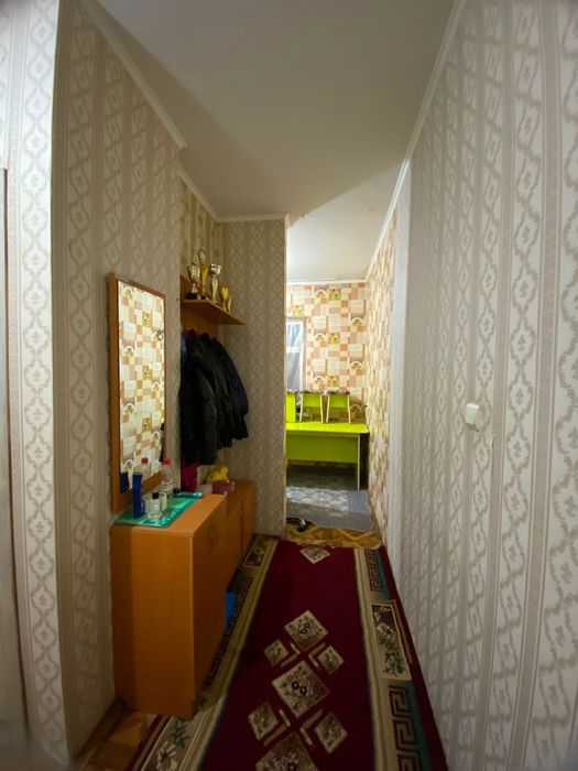 Срочно   сатамын. . 1   бөлме