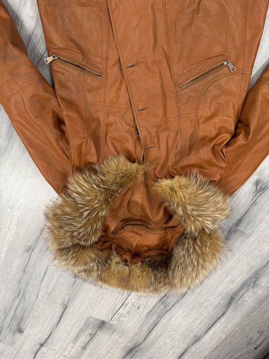 Продам кожаную куртку за 5000