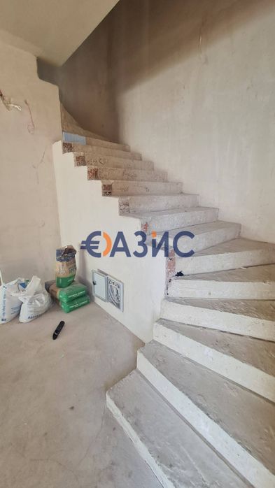 Продава се Къща в Свети Влас - 200 кв.м за 1531 €/кв.м - Снимка #5