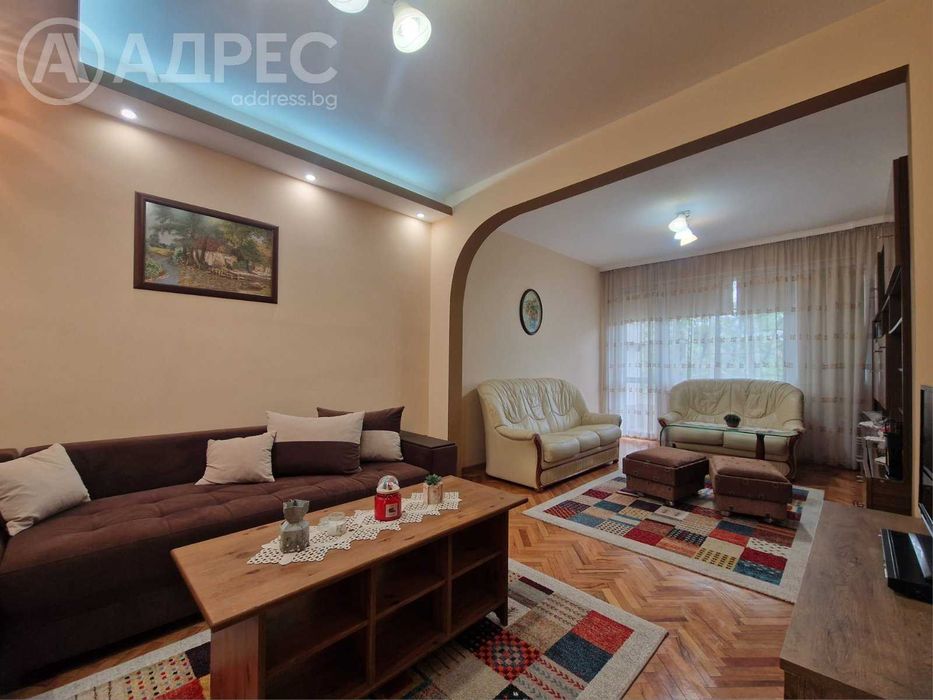 Тристаен апартамент, Възраждане, 86 кв.м., ет. 5/7, ТЕЦ, тухла, обзаведен